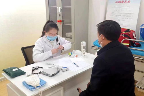 探访春运医疗服务点 免费诊疗 测血压,他们 医 路守护健康旅途